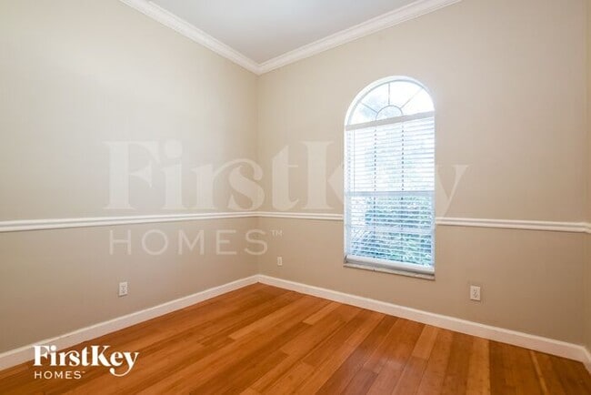 Building Photo - 3010 Linmont Ln