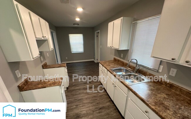 Foto del edificio - 1382 Mary Jane Ave