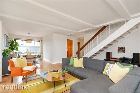 Building Photo - 3 br, 2 bath House - 616 Brookview Way # 64