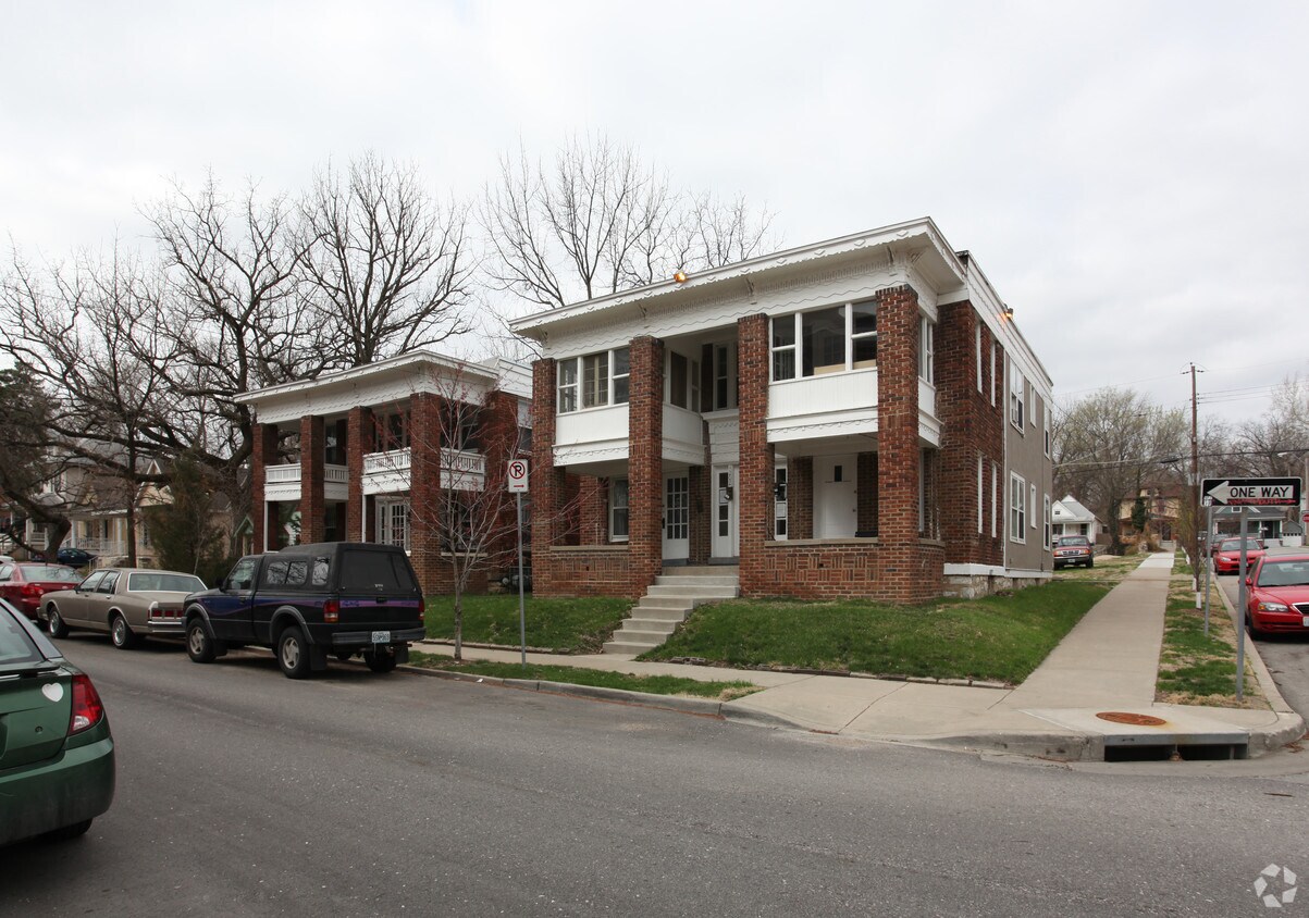 Primary Photo - 4200-4206 Locust St