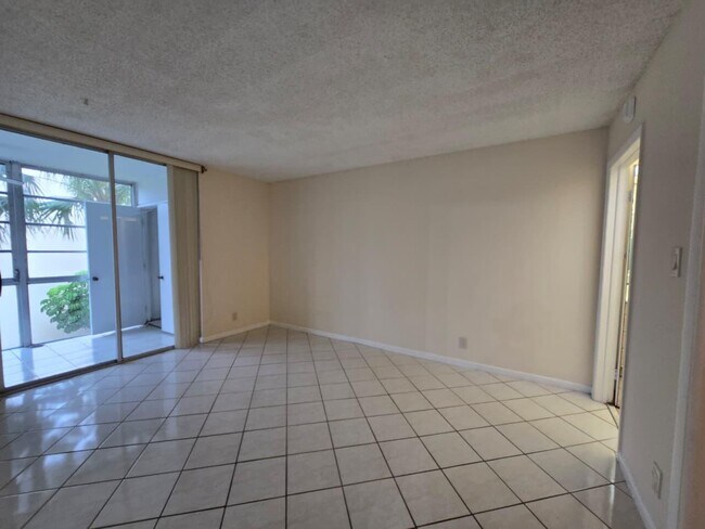 Foto del edificio - 3141 NW 47th Terrace