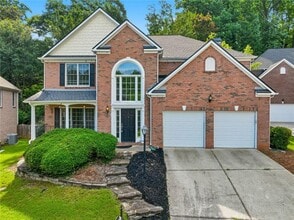 Building Photo - 174 Ennisbrook Dr SE