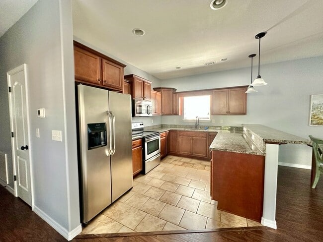 Foto del edificio - 240 Water Oaks Loop