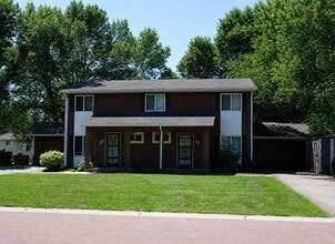 Building Photo - 101-103 Opal Ln