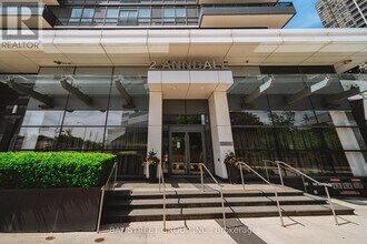 Building Photo - 2 Anndale Dr