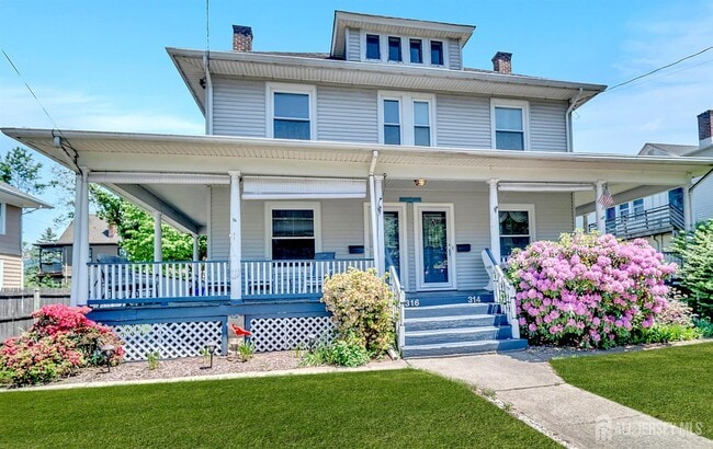 Building Photo - 314-316-316 Park Pl