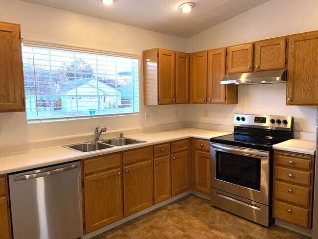 Foto del edificio - East Sparks - Single Story House at The Vi...