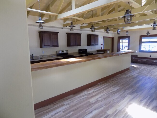 Foto del edificio - 740 W Foothill Blvd