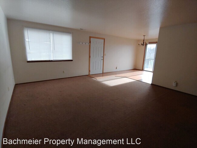 Building Photo - 3 br, 1 bath Apartment - 221 NW 12th St