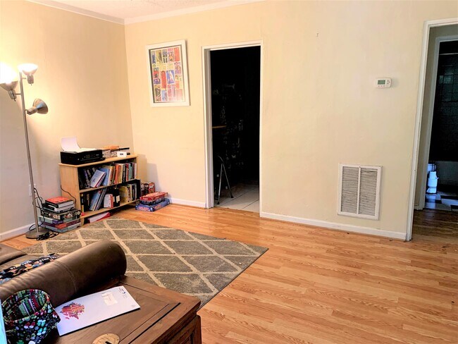 Foto del edificio - 1036 State St NW