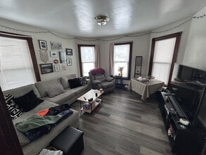 Building Photo - 23 E Kidder St