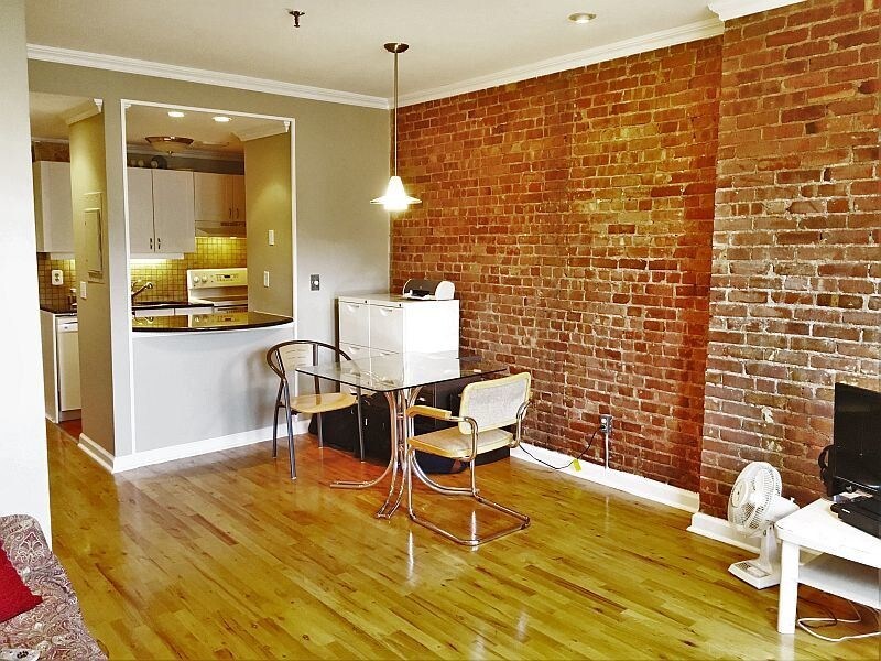 Primary Photo - 1210 Washington St