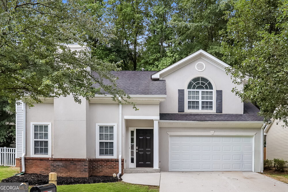 Primary Photo - 636 N Fairfield Dr