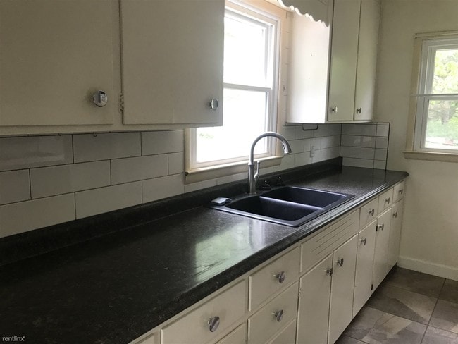 Building Photo - 2 br, 1 bath House - 407 Richard St