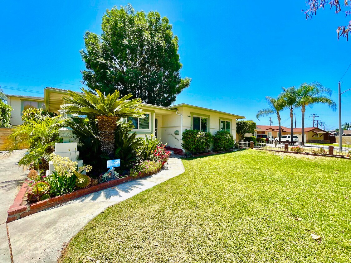 Primary Photo - 16538 Ancep St