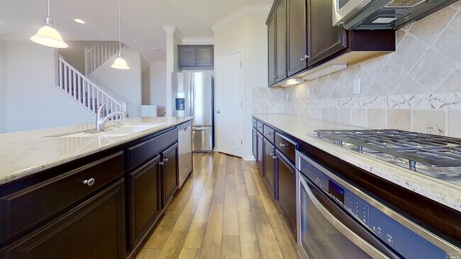 Foto del edificio - 311 Jacquelyn Ln
