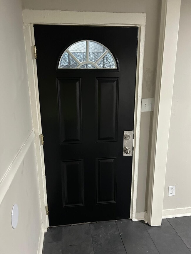 Photo - 2626 Whitman Ave House