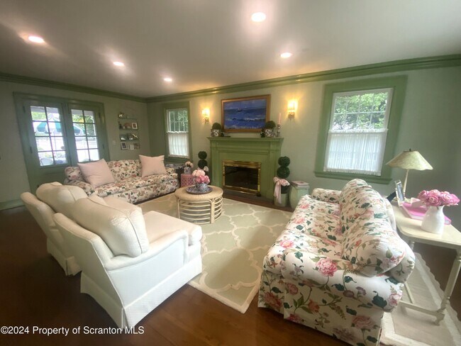 Foto del edificio - 1008 Electric St