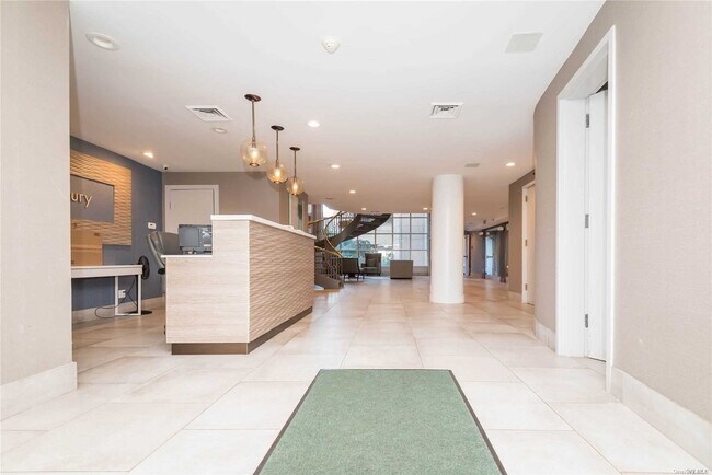 Foto del edificio - 100 Cutter Mill Rd