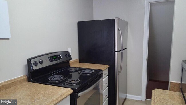 Foto del edificio - 905 Little St