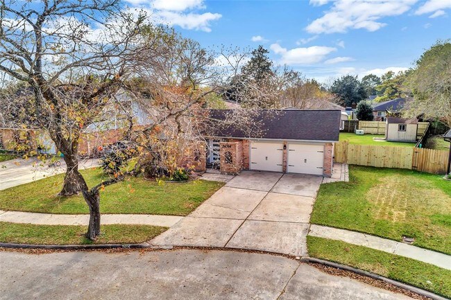 Building Photo - 5014 Groveton Ln