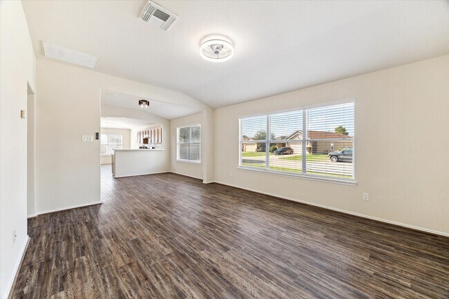 Foto del edificio - 19115 Wild Yaupon Dr