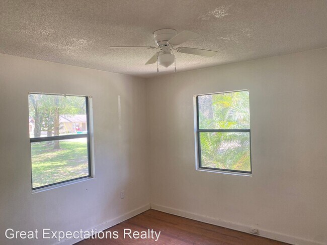 Foto del edificio - 2 br, 1 bath House - 11421 SE 59th Terrace