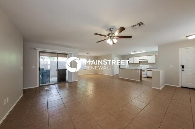 Building Photo - 3 Bedroom Pet-Friendly Home in Phoenix, AZ with Main Street Renewal
