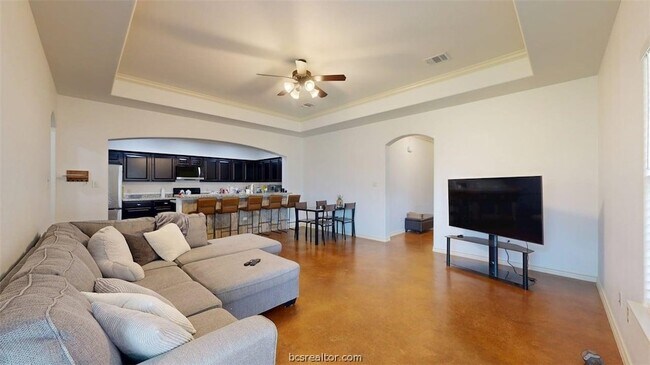 Foto del edificio - 413 Hayes Ln