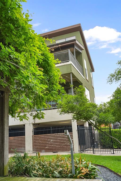 Foto del edificio - 911 Keith Ln