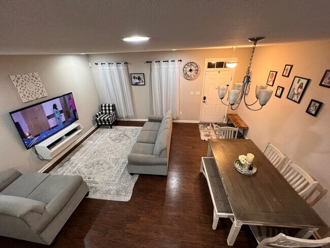 Foto del edificio - 601 Freeman Dr