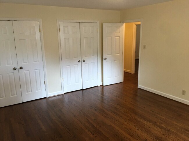 Foto del edificio - 4527 Berini Dr