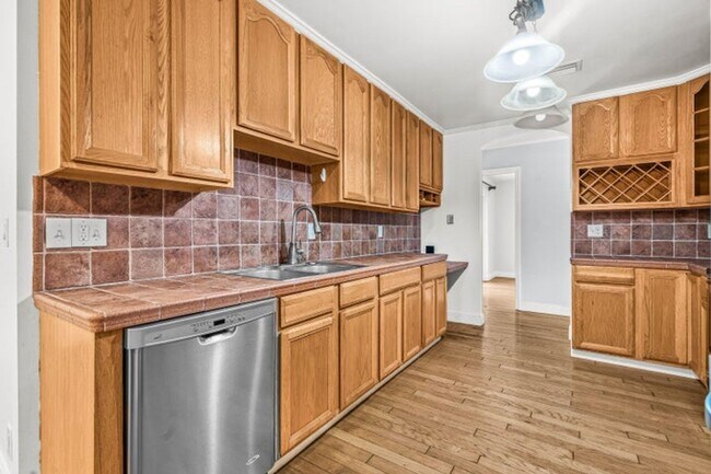 Foto del edificio - 1775 SW 8th St