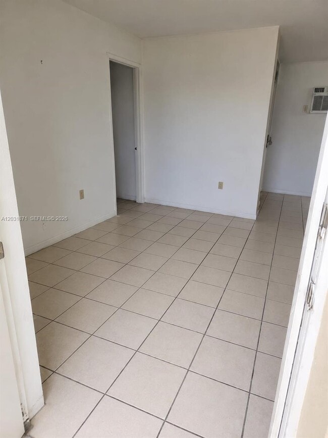 Foto del edificio - 8935 SW 28th St