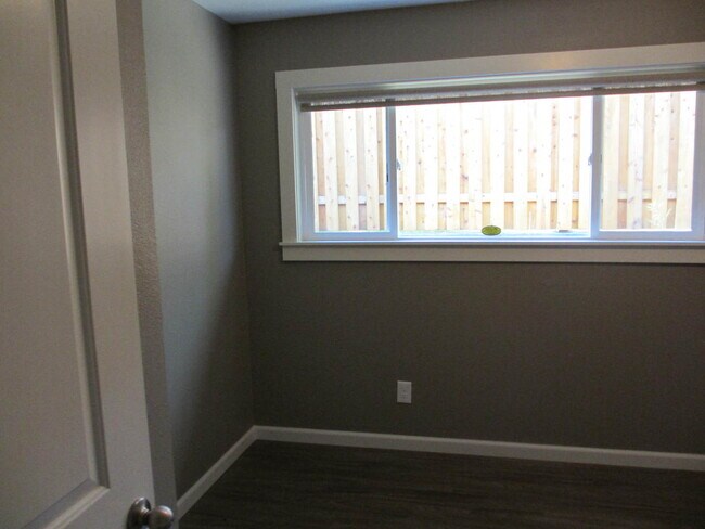 Foto del edificio - 9529 N Fairhaven Ave