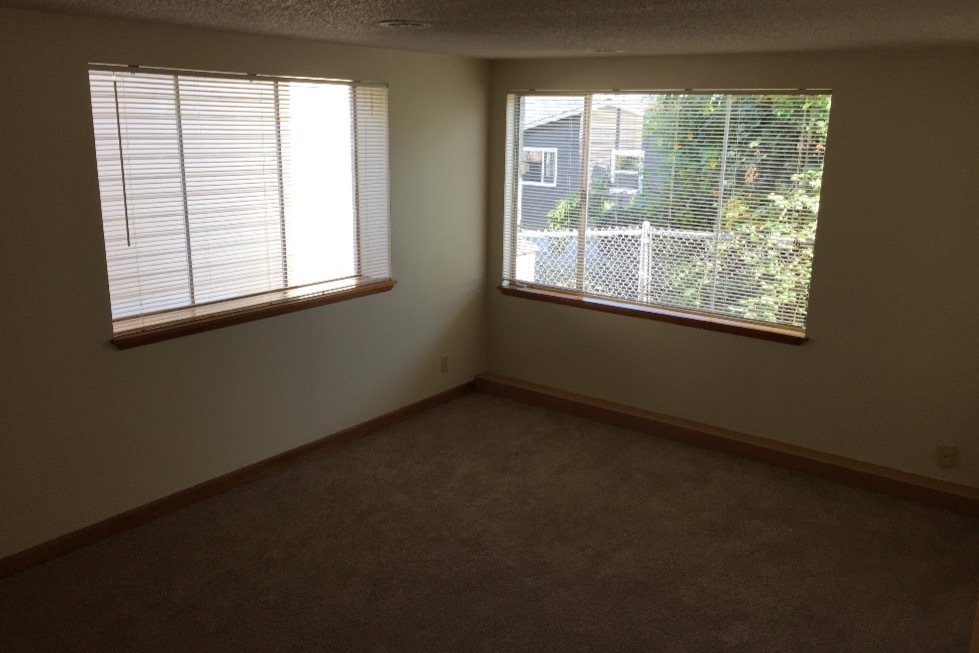 Foto principal - 9282 50th Ave S