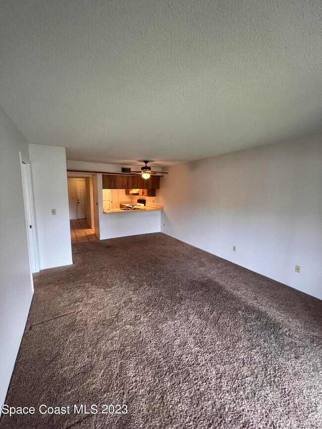 Building Photo - 455 Catamaran Dr