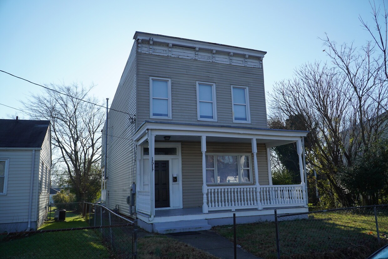 Primary Photo - 1517 N 29th St