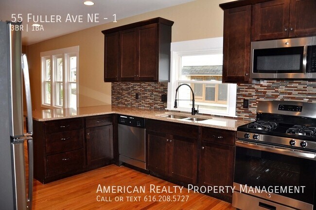 Foto del edificio - 55 Fuller Ave NE