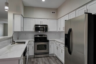 Miramar Townhomes photo'