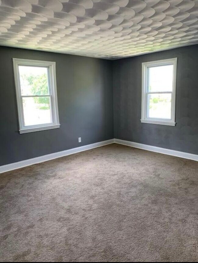 Bedroom - 1601 E Cold Spring Ln