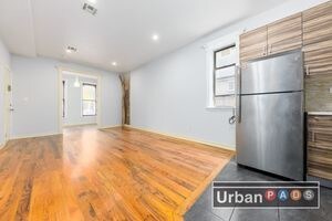 Building Photo - 464 Lexington Ave