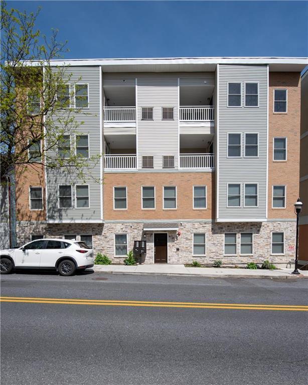 623 Walnut St Unit C2, Easton, PA 18042 Room for Rent in Easton, PA