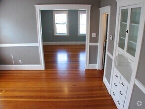 Building Photo - 49 Marlboro St
