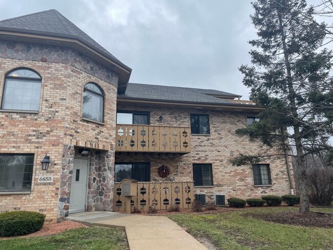 Interior Photo - Parkwood Lake Apartments