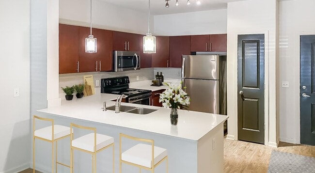 Building Photo - Avana Westside