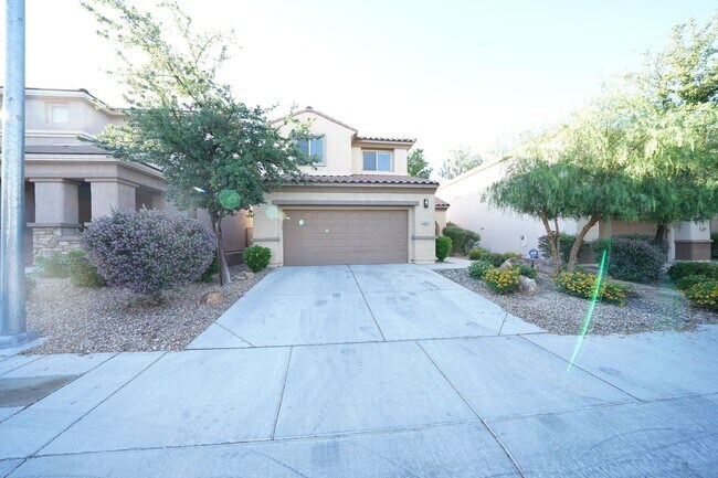 Foto del edificio - Showings Available NOW