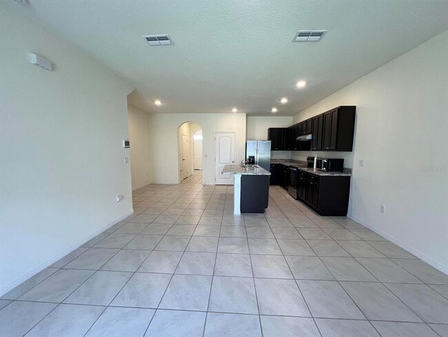 Building Photo - 1370 Yellow Finch Dr
