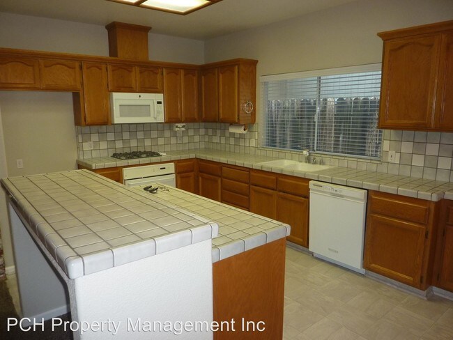 Foto del edificio - 3 br, 2 bath House - 7643 Brookover Court