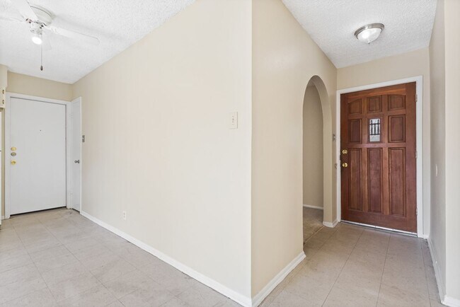 Building Photo - 4718 Casa Oro St